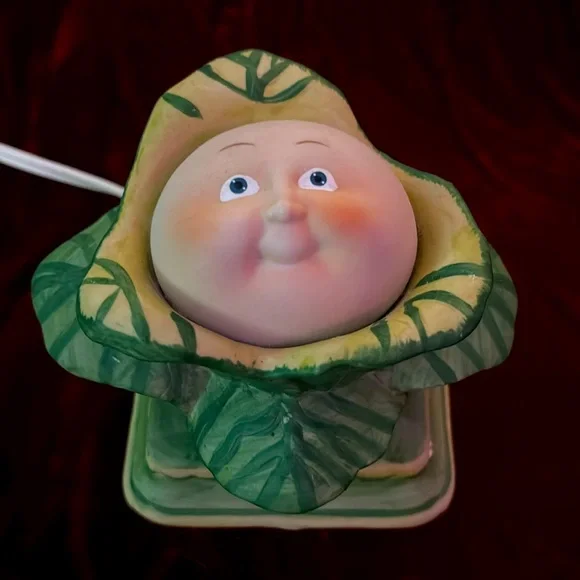 Cabbage Patch Baby Night Light; Perf Working Order; Porcelain, elec cord/switch - Picture 1 of 11